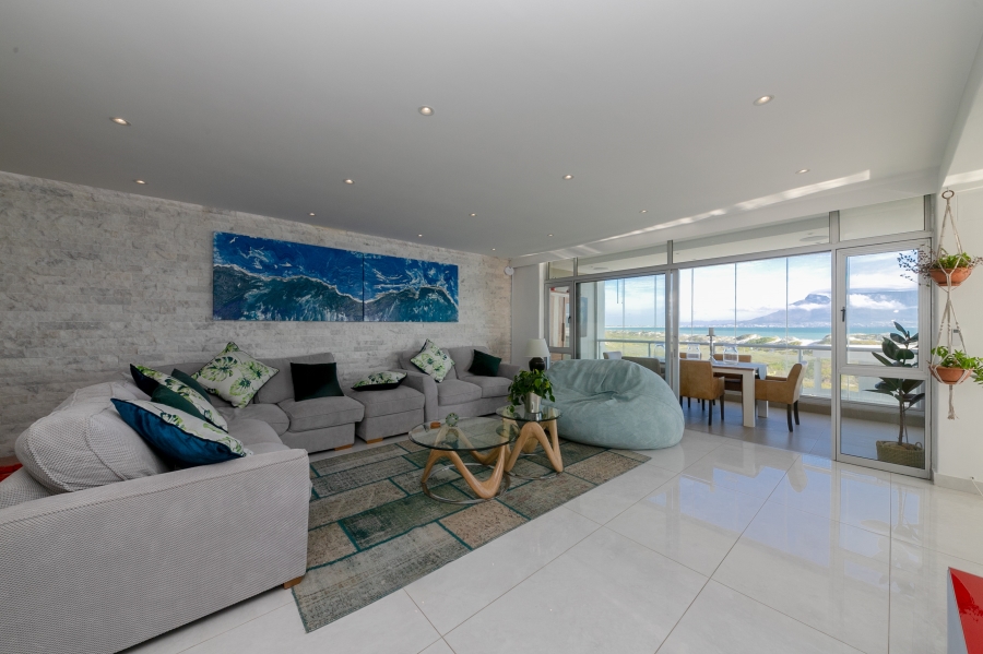 3 Bedroom Property for Sale in Table View Western Cape